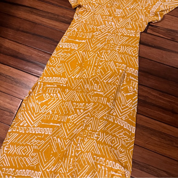 Forever 21 Women’s Dress Size Small - Picture 6 of 7